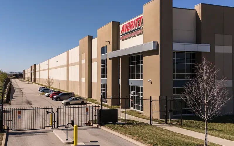 Averitt Louisville LDF warehouse exterior 01